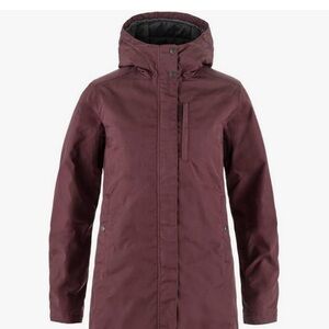 NWT Fjällräven Kiruna Padded Parka Women's Synthetic Insulated Jacket.